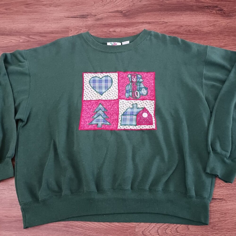 Vintage Nutcracker Christmas Winter Sweatshirt Size L Cottagecore Bear Heart